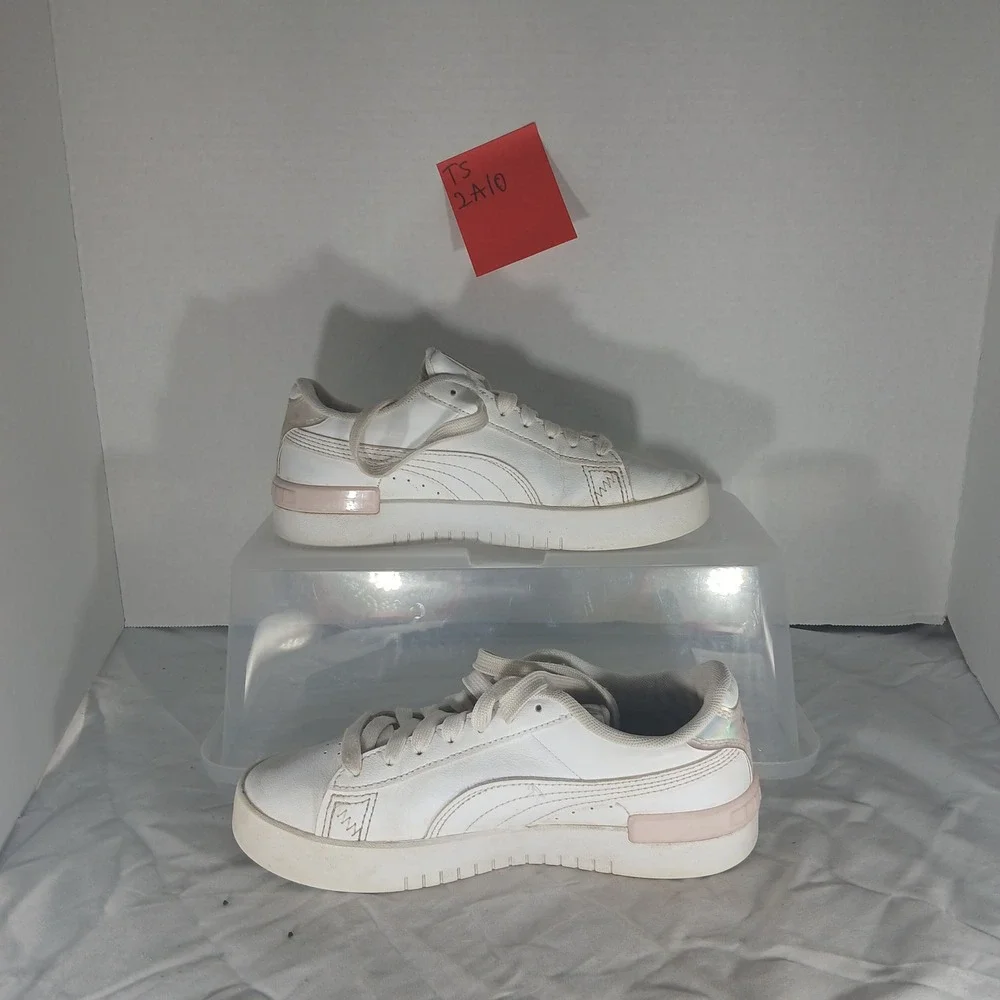 Puma Smash Platform‎ White Pink Youth Size 4 Toddler Sneakers Shoes